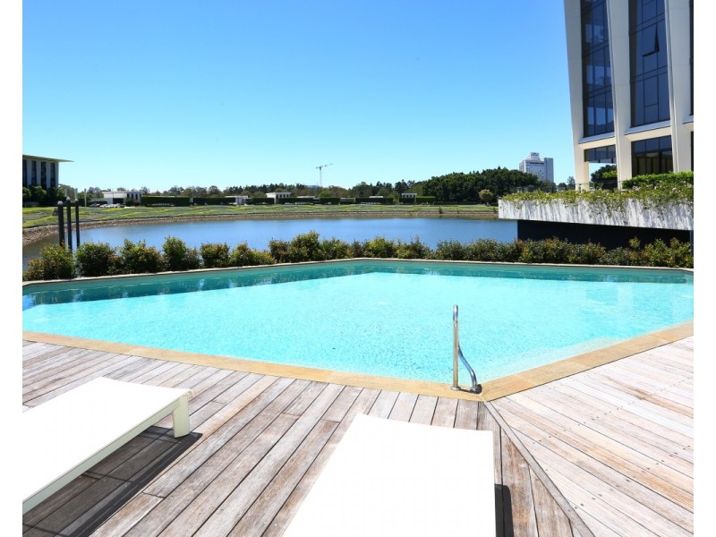 603D 1 The Concourse, Benowa QLD 4217