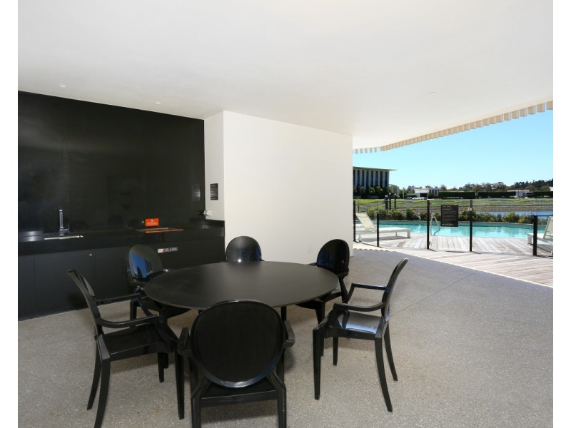 603D 1 The Concourse, Benowa QLD 4217