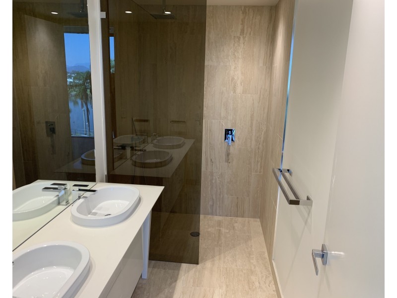 305D 1 The Concourse, Benowa QLD 4217