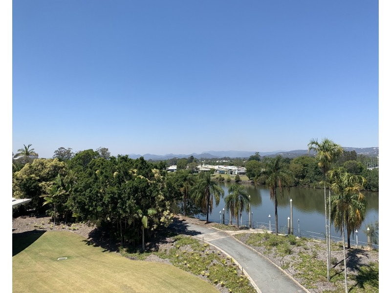 305D 1 The Concourse, Benowa QLD 4217
