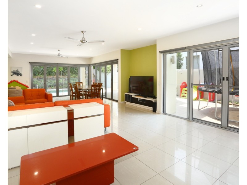 1011B Lakeview Terrace, Benowa QLD 4217