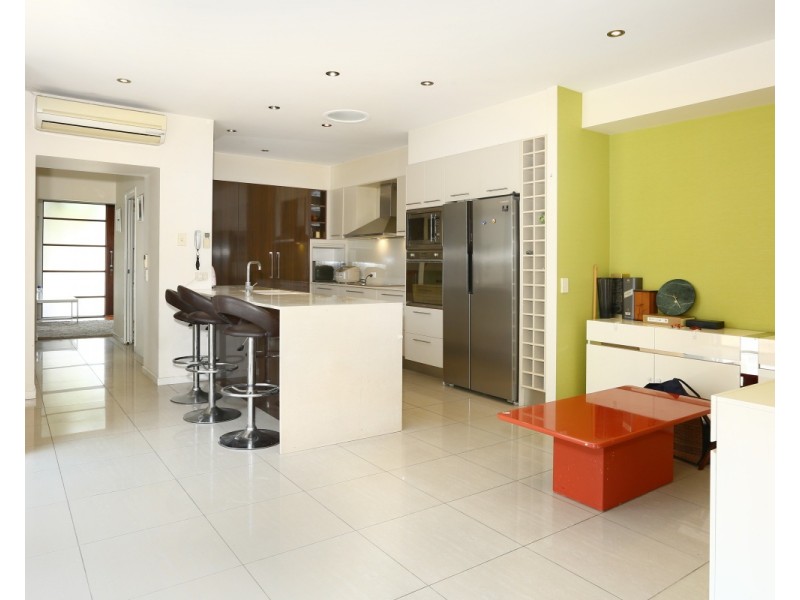 1011B Lakeview Terrace, Benowa QLD 4217