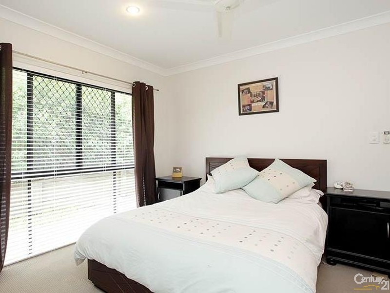 1 Hillary Drive, Warner QLD 4500