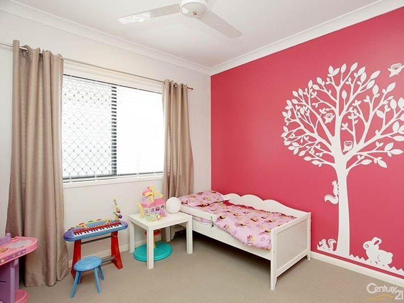 1 Hillary Drive, Warner QLD 4500