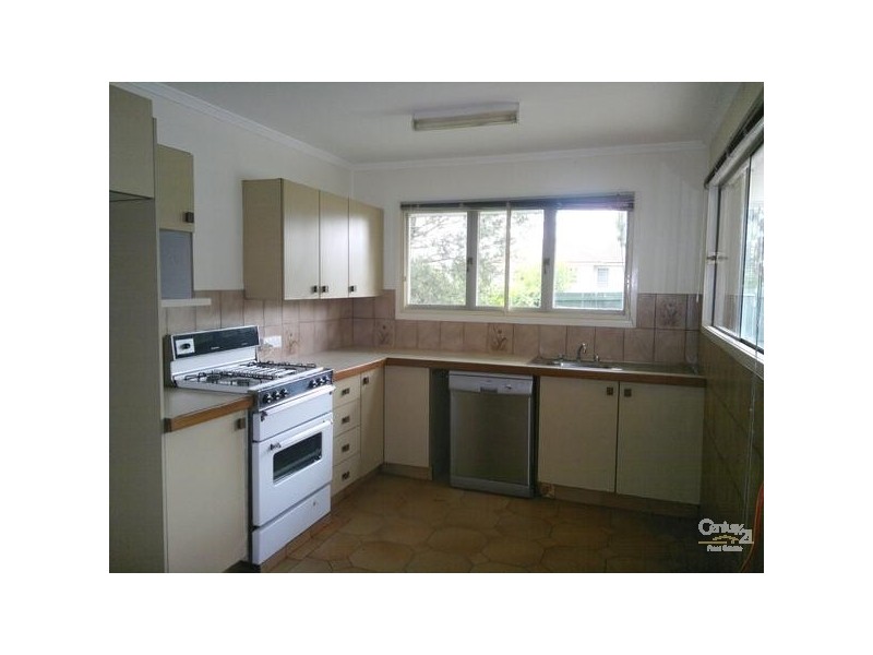 11 Besson Street, Stafford Heights QLD 4053