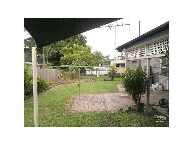 11 Besson Street, Stafford Heights QLD 4053