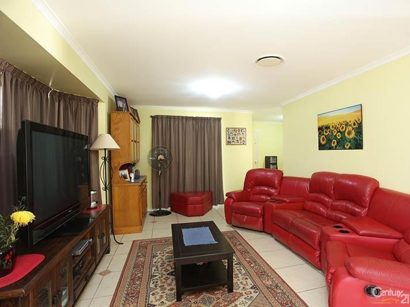 7 Sandown Court, Lawnton QLD 4501