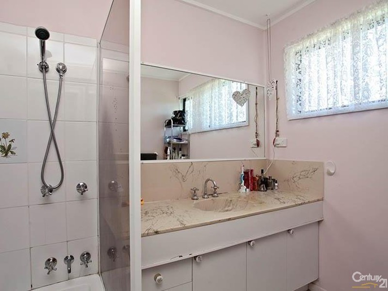 21 Carbeen Crescent, Lawnton QLD 4501