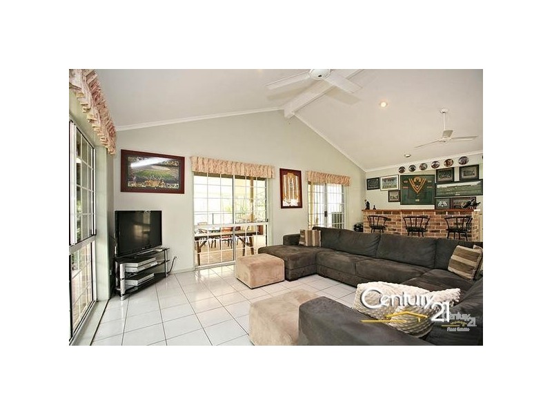 9 Spotted Gum Lane, Cashmere QLD 4500