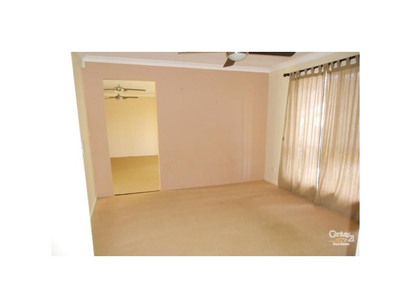 29 Blue Mountain Crescent, Warner QLD 4500