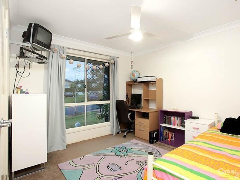 8 Nadine Court, Warner QLD 4500