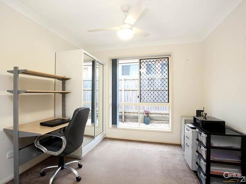 8 Nadine Court, Warner QLD 4500