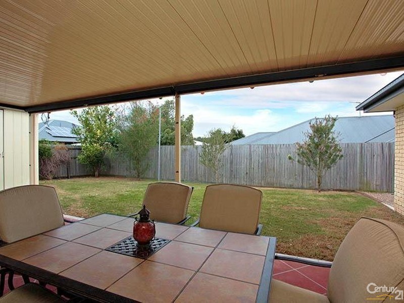 8 Nadine Court, Warner QLD 4500