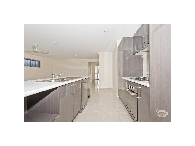 9 Cootharaba Crescent, Warner QLD 4500