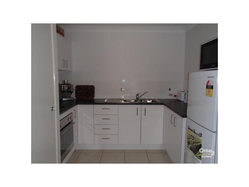 2/10 Brodiek Street, Strathpine QLD 4500