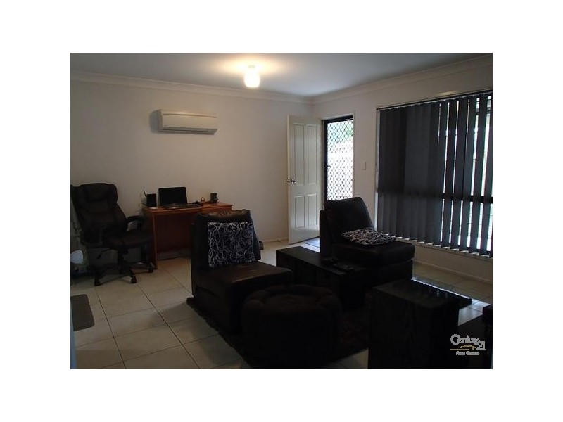 2/10 Brodiek Street, Strathpine QLD 4500