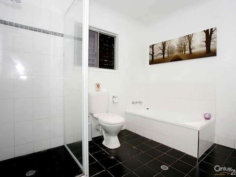 2 Maureen Street, Kallangur QLD 4503