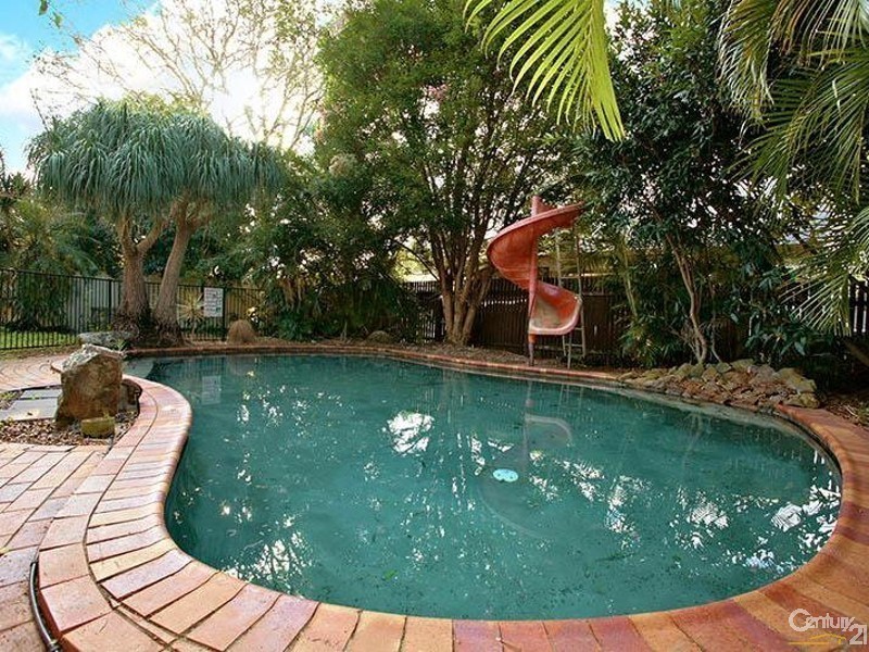 2 Maureen Street, Kallangur QLD 4503