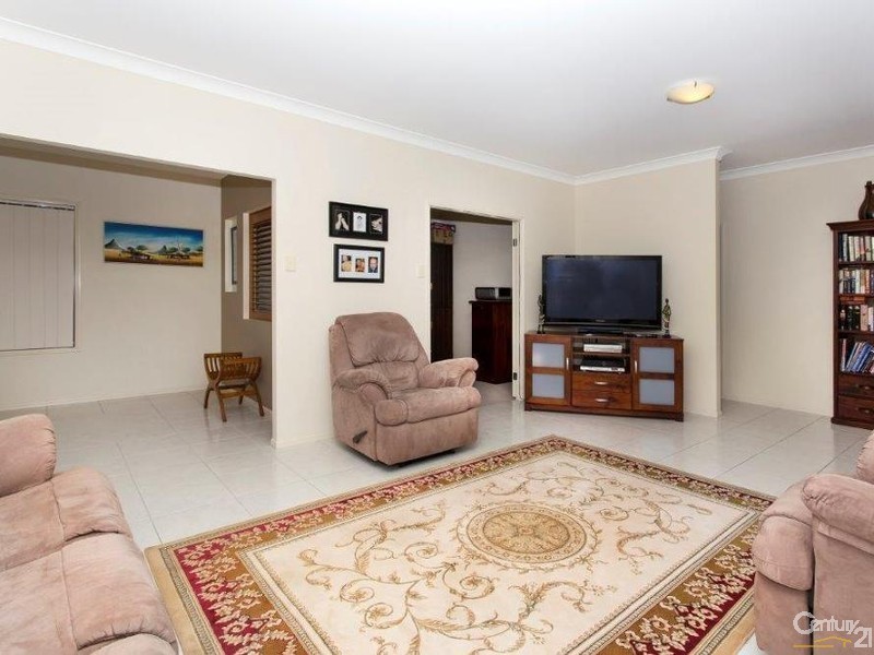 36 Affleck Avenue, Petrie QLD 4502