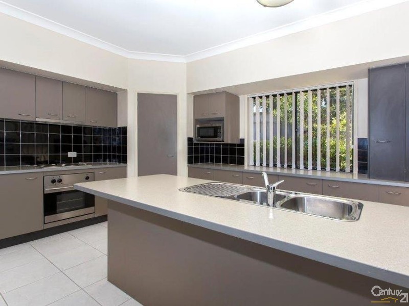 36 Affleck Avenue, Petrie QLD 4502