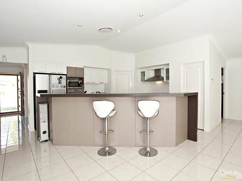 9 Elmwood Drive, Bray Park QLD 4500