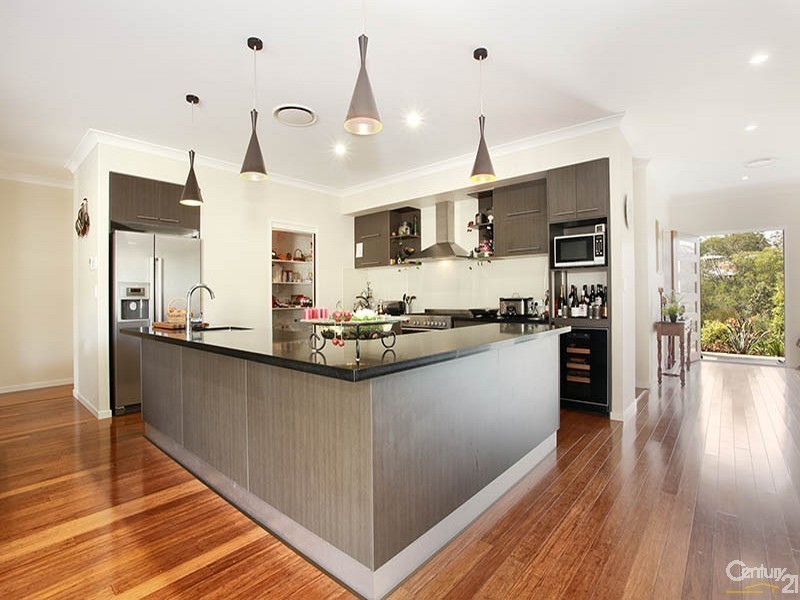 10 Louise Court, Cashmere QLD 4500