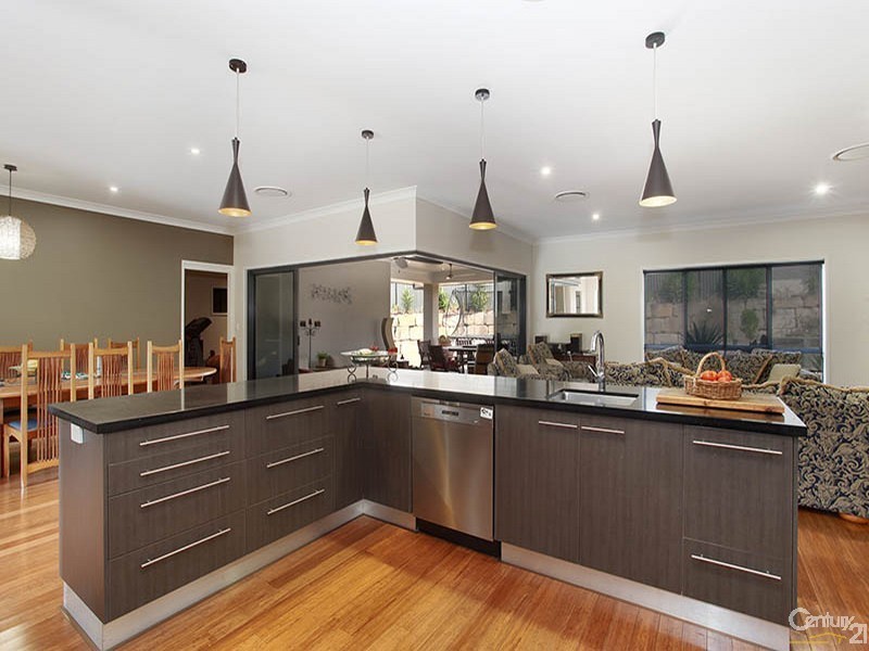 10 Louise Court, Cashmere QLD 4500