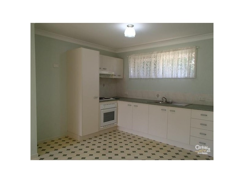 2/61 Spitfire Avenue, Strathpine QLD 4500