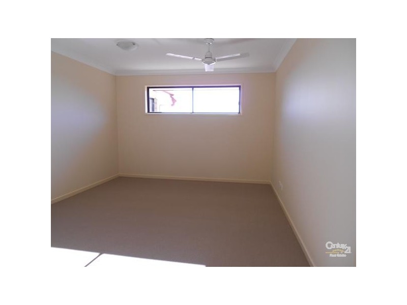 11 Burderkin Cct, Warner QLD 4500