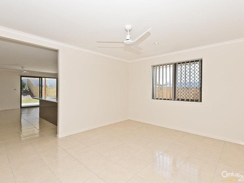 8 Mannikin Street, Griffin QLD 4503