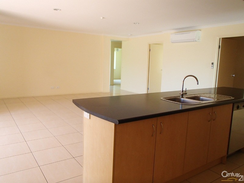 15 Links Crescent, Joyner QLD 4500