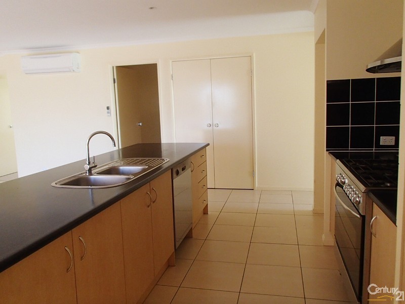 15 Links Crescent, Joyner QLD 4500