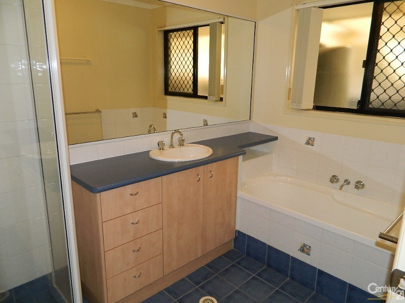 13 Freedom Drive, Kallangur QLD 4503