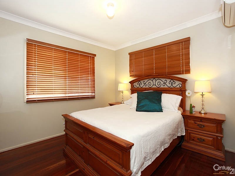 16 Ardisia St, Arana Hills QLD 4054