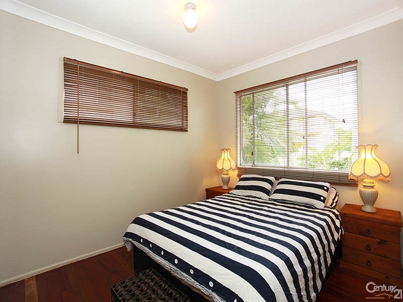 16 Ardisia St, Arana Hills QLD 4054