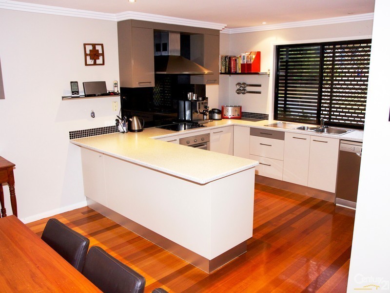 13 Affleck Avenue, Petrie QLD 4502