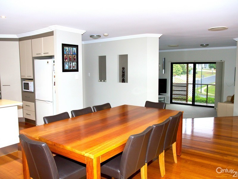 13 Affleck Avenue, Petrie QLD 4502