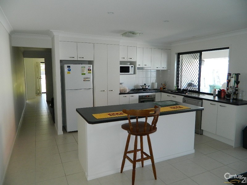 4 Norgay Court, Warner QLD 4500