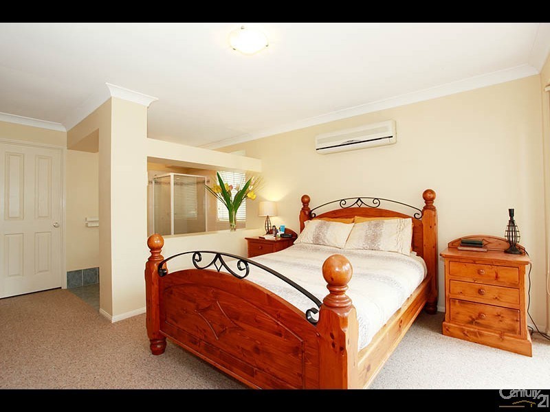 12 Turnbull Court, Petrie QLD 4502