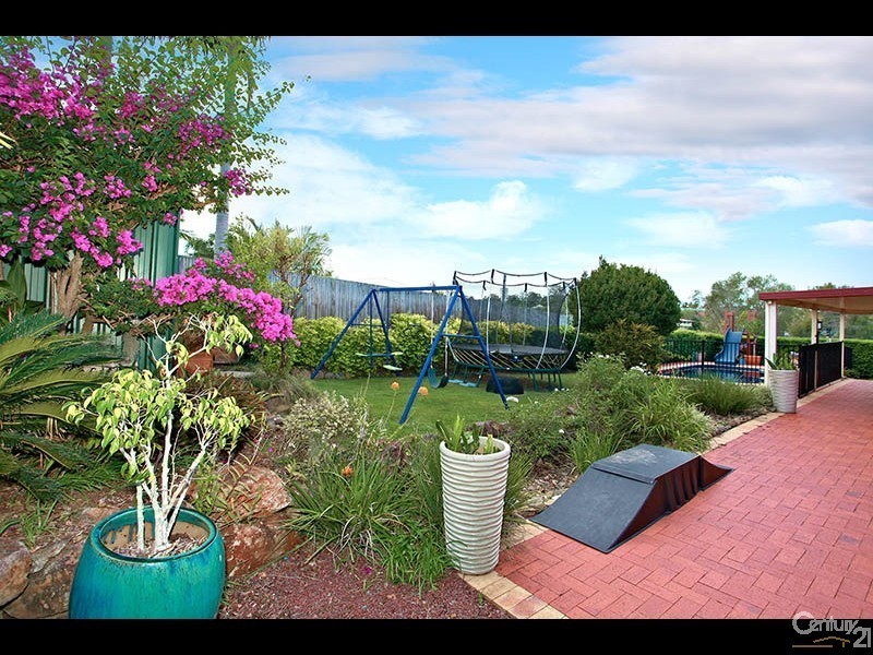 12 Turnbull Court, Petrie QLD 4502