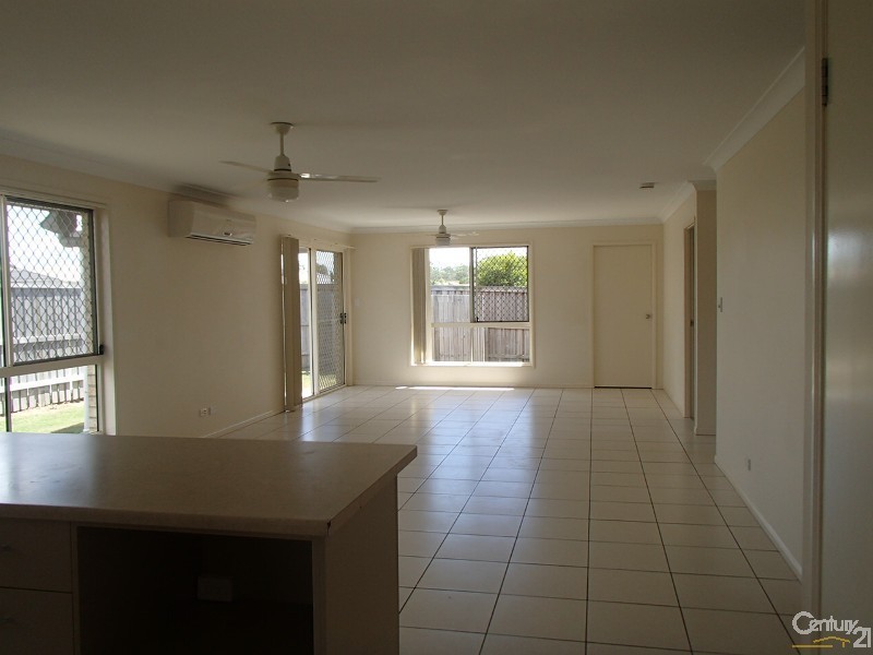 2 Dauntless Lane, Bray Park QLD 4500