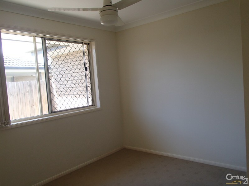 2 Dauntless Lane, Bray Park QLD 4500