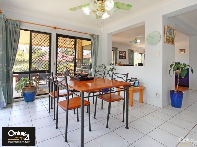 23 Jullyan Street, Albany Creek QLD 4035