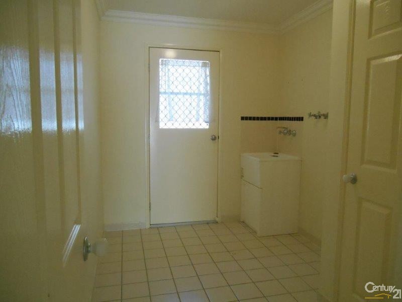 7 Boobook Court, Cashmere QLD 4500