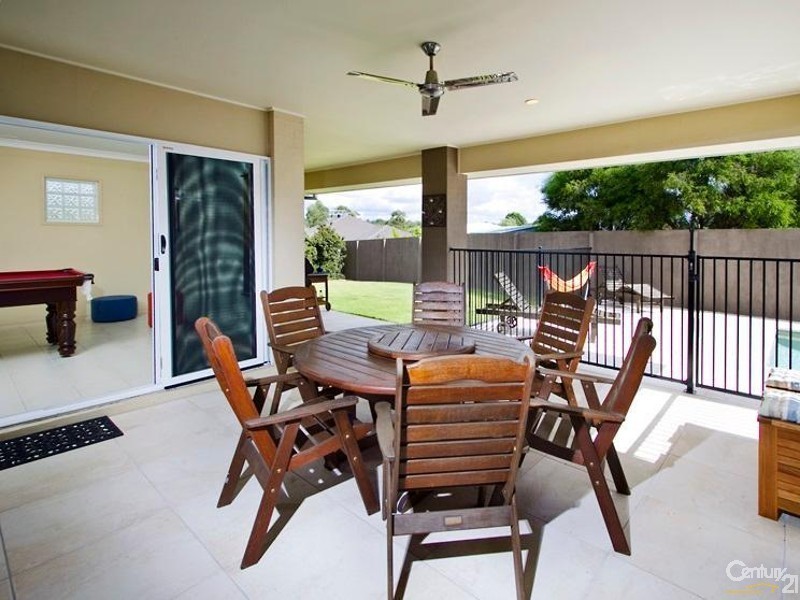 10 Hillside Court, Joyner QLD 4500