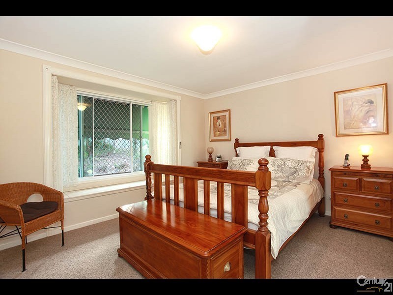 42 Affleck Avenue, Petrie QLD 4502