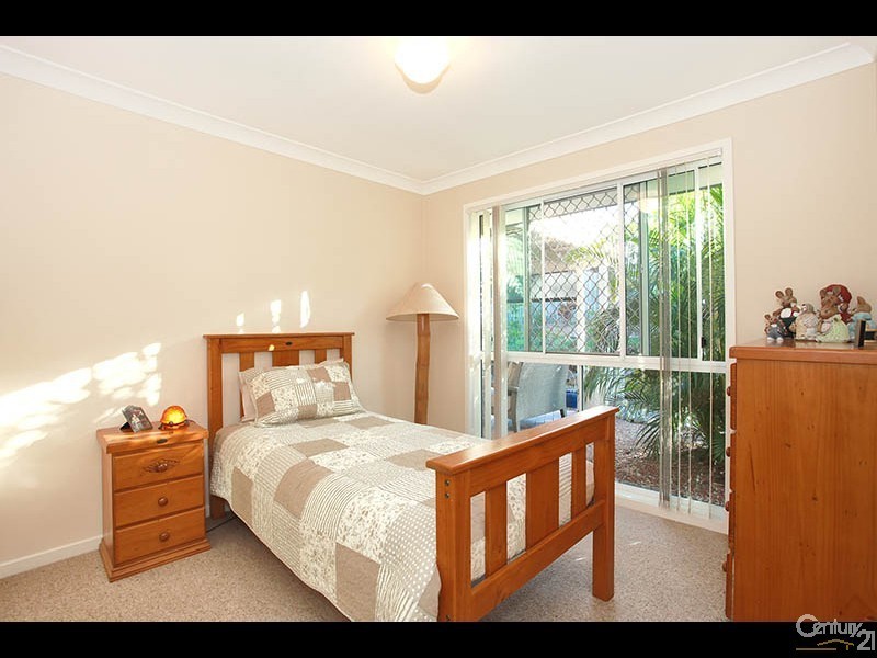42 Affleck Avenue, Petrie QLD 4502