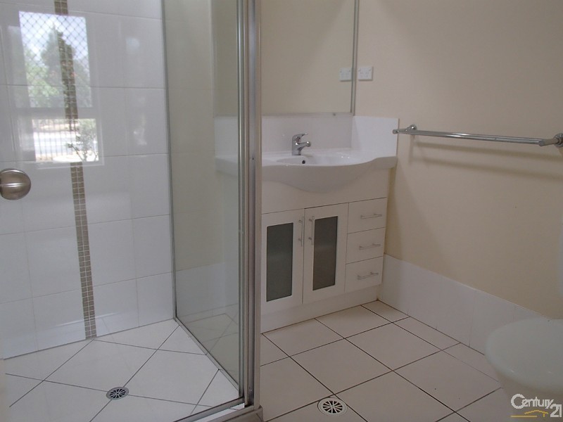 2 Dauntless Lane, Bray Park QLD 4500