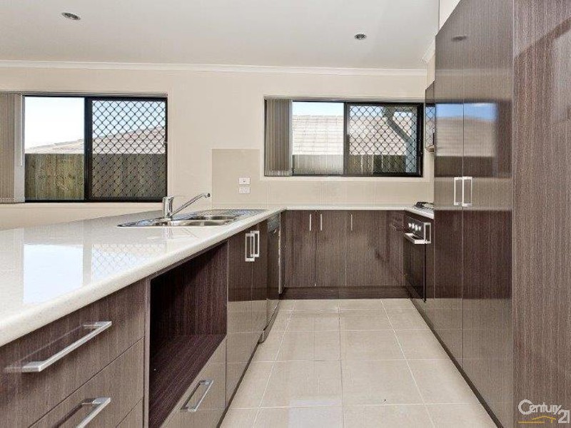 69 Cootharaba Crescent, Warner QLD 4500