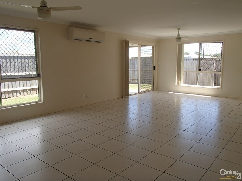 2 Dauntless Lane, Bray Park QLD 4500